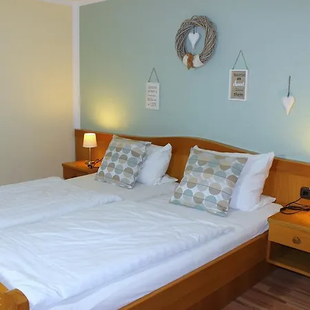 Weigert בית הארחה 3*